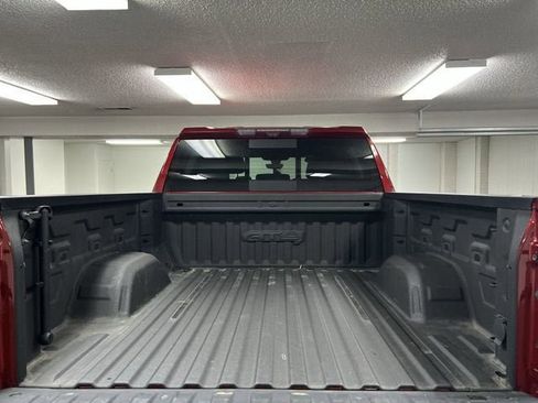 Certified 2021 GMC Sierra 1500 AT4 w/ AT4 Premium Package AWD/4WD image 27