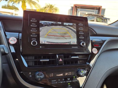 Used 2023 Toyota Camry SE w/ Blackout Package (TMS) image 23