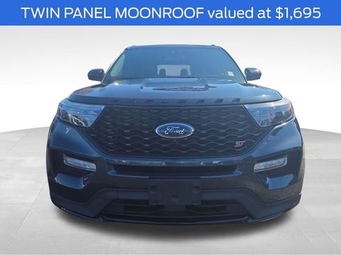 Used 2022 Ford Explorer ST image 3