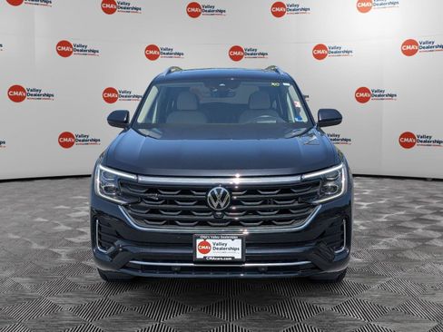 Used 2024 Volkswagen Atlas SEL Premium R-Line AWD/4WD image 2