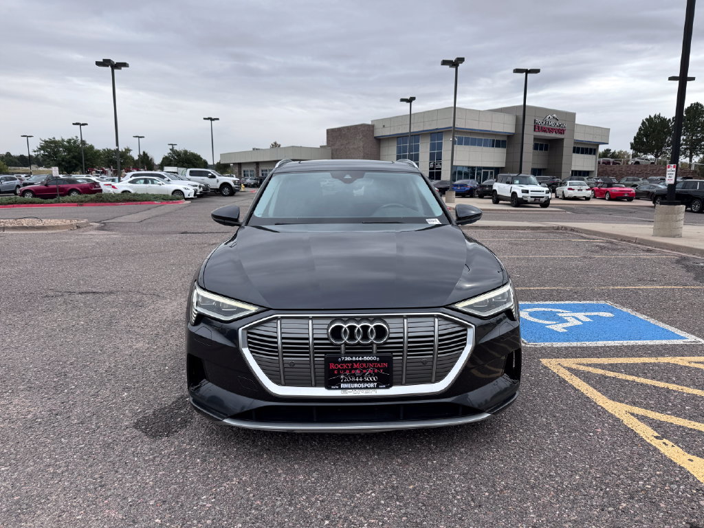 Used 2021 Audi e-tron Premium AWD/4WD image 3