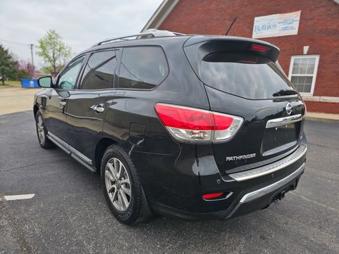 Used 2016 Nissan Pathfinder SL w/ SL Premium Package image 4