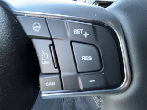 Used 2020 Jaguar F-TYPE Checkered Flag image 21