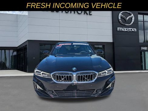 Used 2024 BMW 330i Sedan w/ Convenience Package RWD image 8