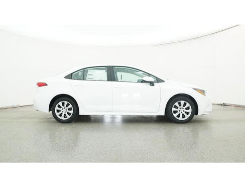 New 2026 Toyota Corolla LE image 27