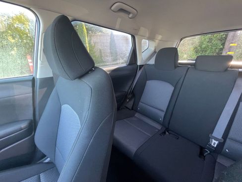 Used 2025 Kia Soul LX w/ LX Technology Package FWD image 37