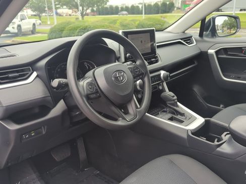 Used 2025 Toyota RAV4 LE FWD image 9