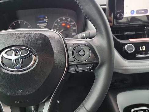 Used 2025 Toyota Corolla SE FWD image 16