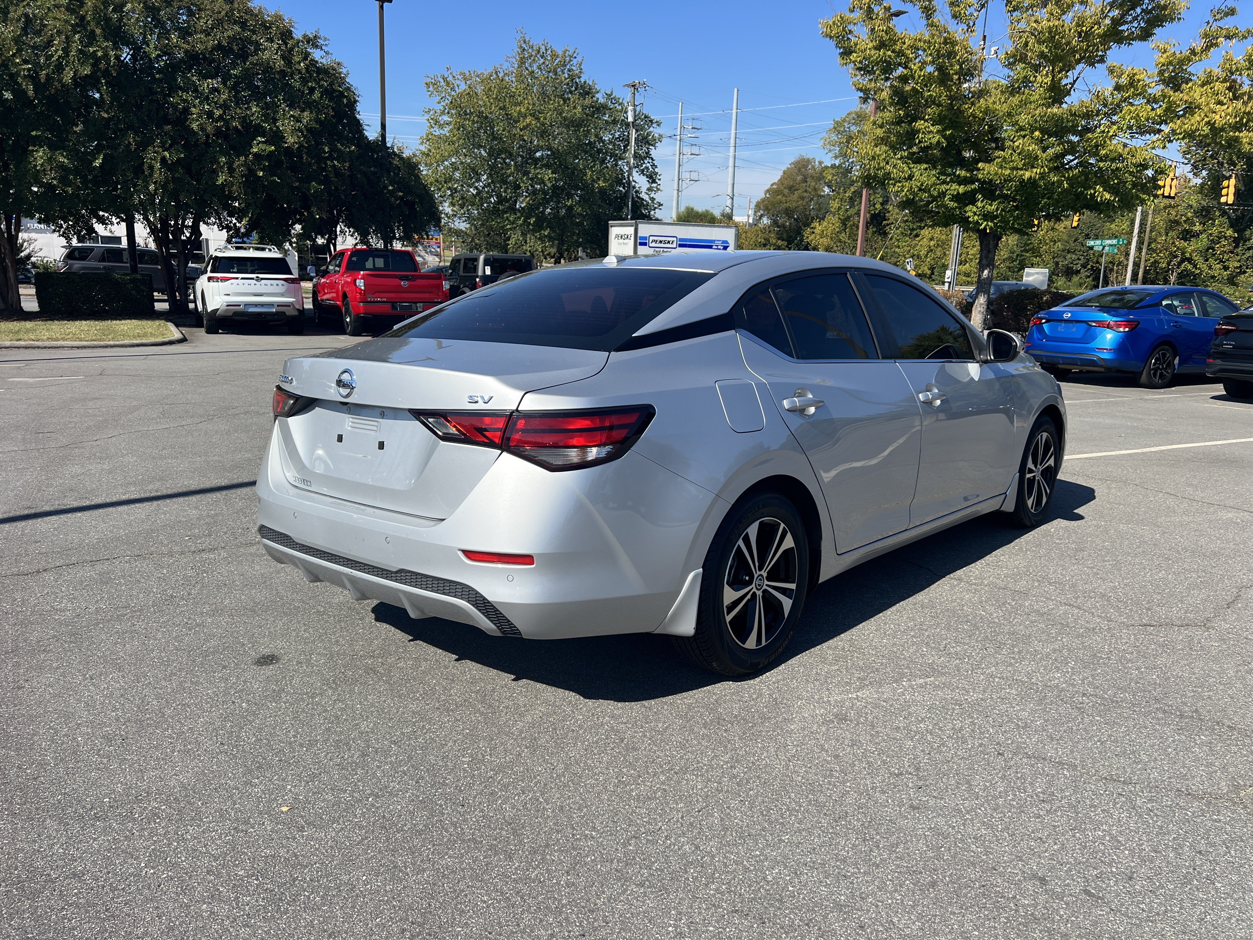 Used 2022 Nissan Sentra SV FWD image 5