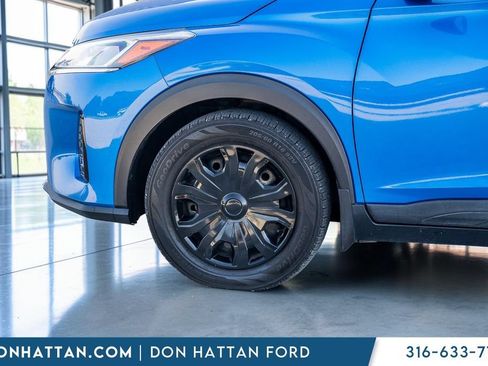 Used 2022 Nissan Kicks S FWD image 32