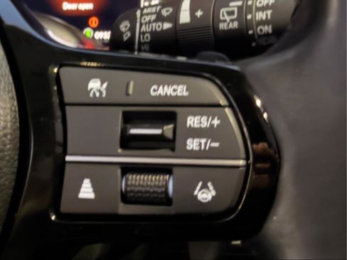 Used 2023 Honda Pilot Elite image 14
