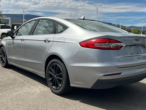 Used 2020 Ford Fusion SE FWD image 7