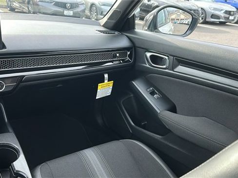 Used 2025 Honda Civic Sport image 22