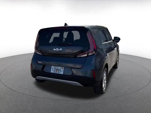 Used 2025 Kia Soul LX w/ LX Technology Package FWD image 15
