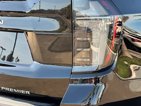 New 2026 Chevrolet Suburban Premier image 28