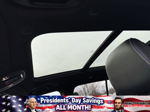 New 2025 Jeep Grand Cherokee Limited image 12