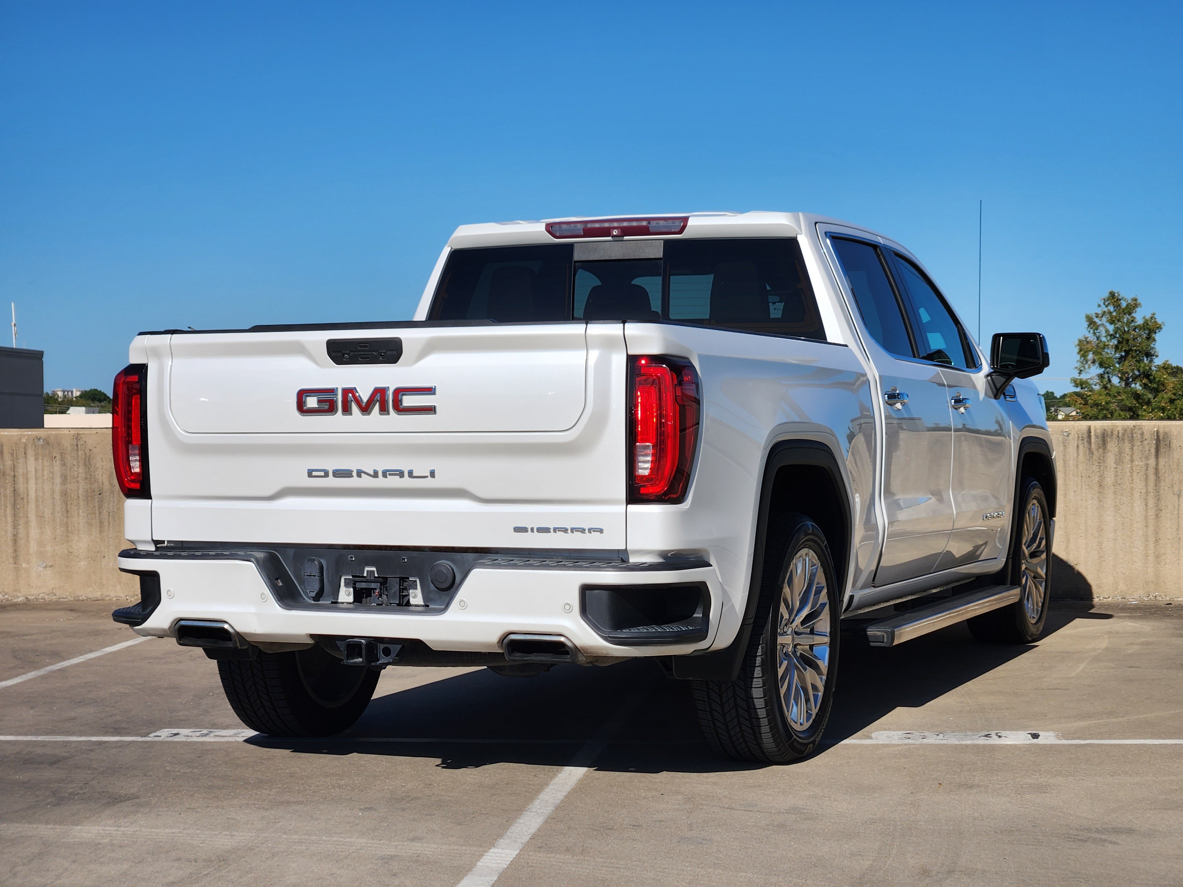 Used 2019 GMC Sierra 1500 Denali w/ Denali Ultimate Package AWD/4WD image 8