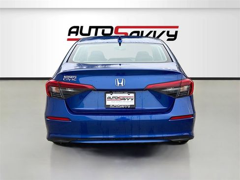 Used 2023 Honda Civic EX image 6