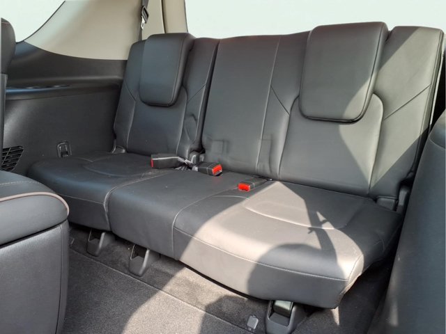 Used 2024 Nissan Armada Platinum w/ Captain's Chairs Package RWD image 19