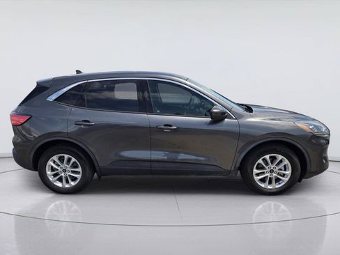 Used 2020 Ford Escape SE FWD image 4