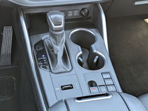 Used 2024 Toyota Highlander XSE image 14