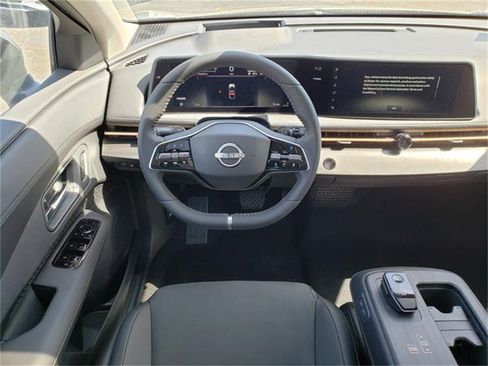 New 2025 Nissan Ariya EVOLVE+ e-4ORCE image 16