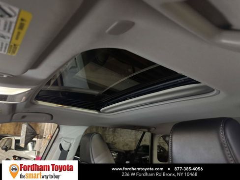 Used 2023 Toyota RAV4 XLE Premium AWD/4WD image 20