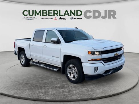 Used 2017 Chevrolet Silverado 1500 LT w/ All Star Edition AWD/4WD image 8