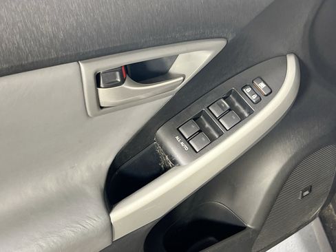 Used 2015 Toyota Prius Four FWD image 17