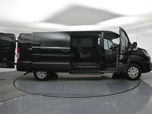 Used 2023 Ford Transit 350 XLT RWD image 4