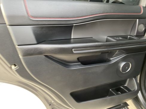 Used 2019 Ford Expedition Limited image 10