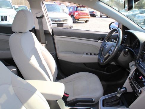 Used 2018 Hyundai Elantra Value Edition image 11