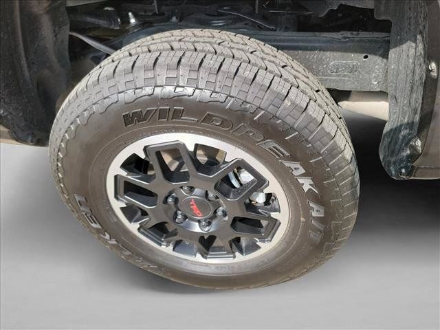 Used 2026 Toyota Tacoma TRD Off-Road AWD/4WD image 13