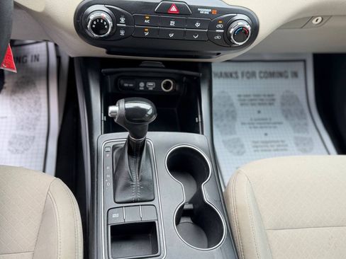 Used 2016 Kia Sorento FWD image 19