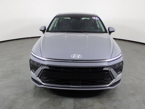 Certified 2024 Hyundai Sonata SEL w/ Convenience Package FWD image 13
