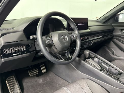 Used 2024 Honda Accord Sport image 3