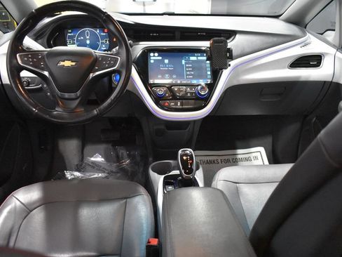 Used 2017 Chevrolet Bolt Premier w/ Driver Confidence II Package FWD image 13