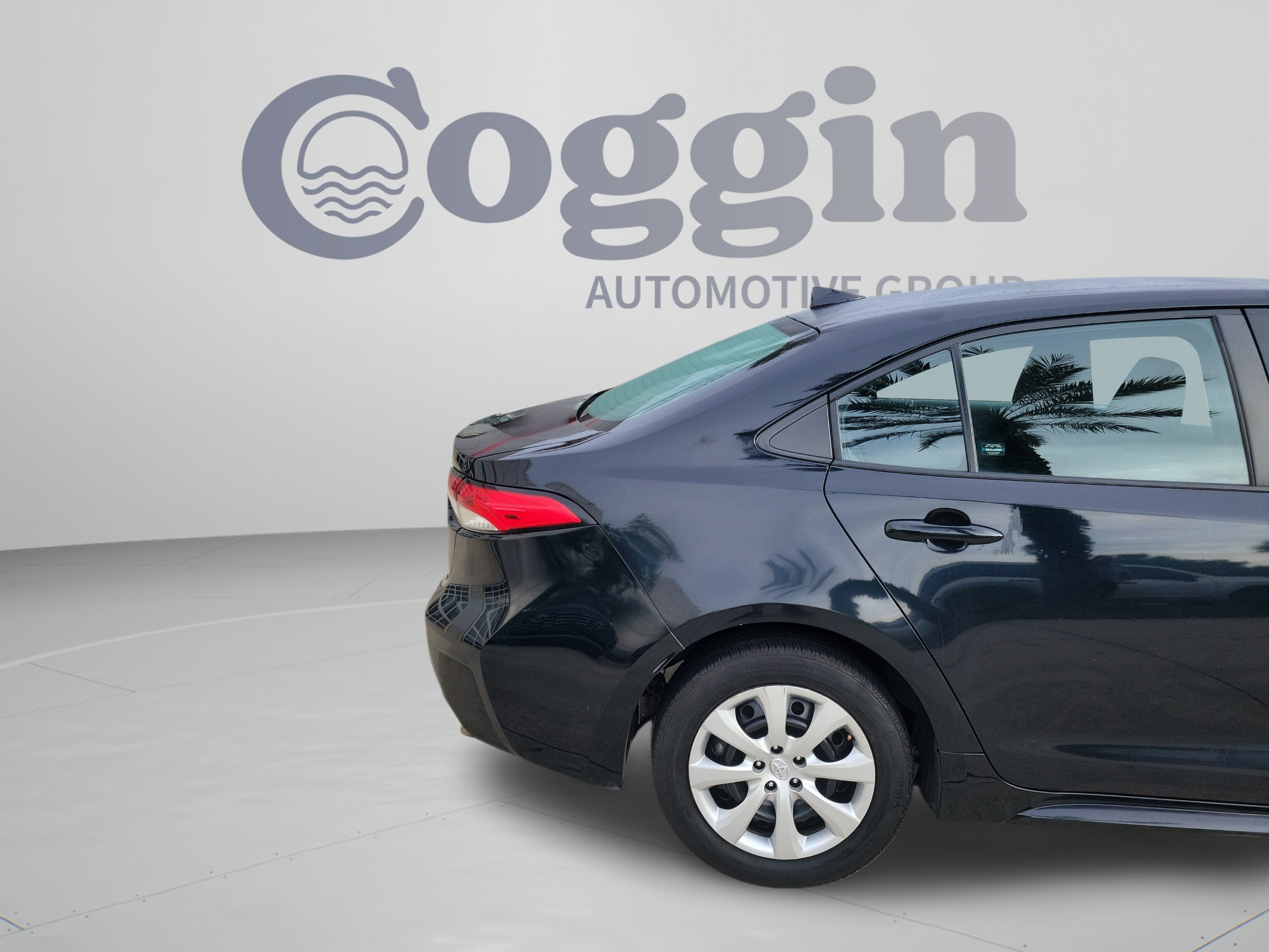 Used 2024 Toyota Corolla LE FWD image 25
