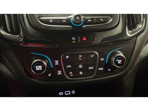 Used 2022 Chevrolet Equinox RS image 13