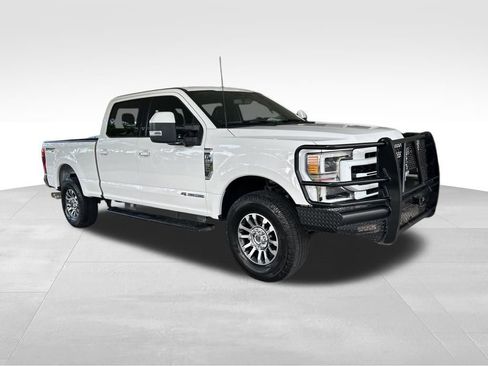 Used 2022 Ford F250 Lariat w/ Lariat Ultimate Package image 2