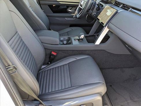 New 2025 Land Rover Discovery Sport S image 18