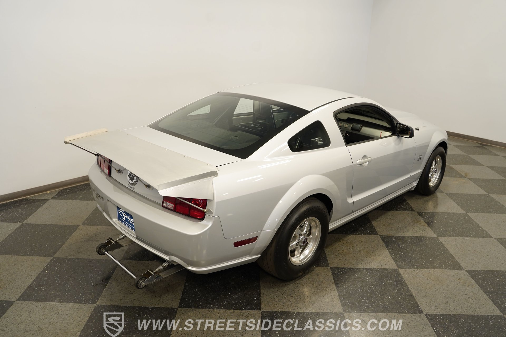 Used 2006 Ford Mustang GT RWD image 29