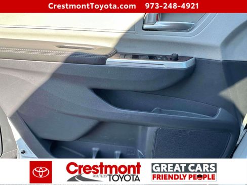 Certified 2023 Toyota Sienna XLE image 15