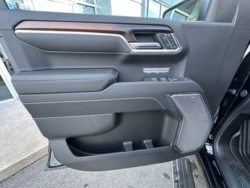 New 2026 GMC Sierra 1500 Denali w/ Denali Reserve Package image 13