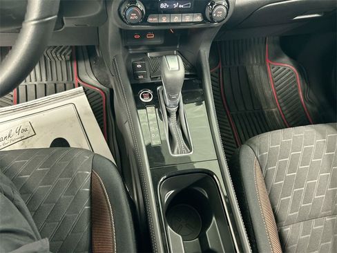 Certified 2023 Nissan Kicks SR image 22