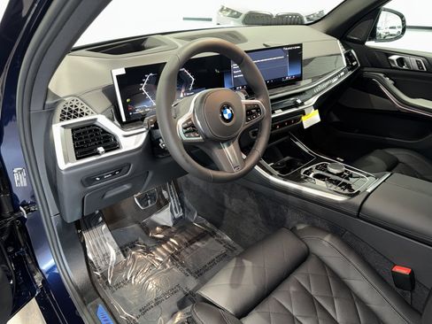 New 2026 BMW X5 xDrive40i w/ M Sport Package AWD/4WD image 15
