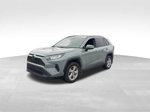 Used 2021 Toyota RAV4 XLE w/ Convenience Package image 1