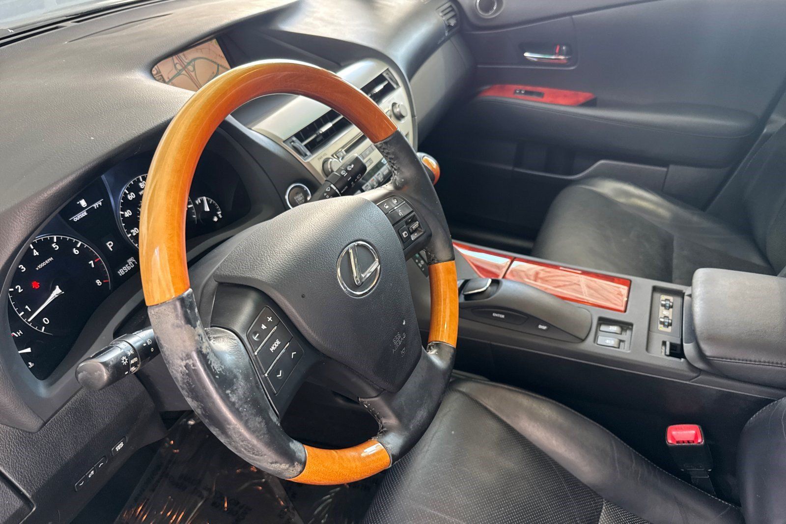 Used 2011 Lexus RX 350 AWD w/ Premium Pkg image 11
