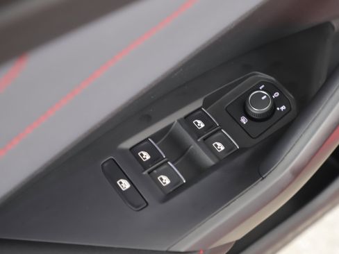 Used 2025 Volkswagen Jetta GLI Autobahn image 9