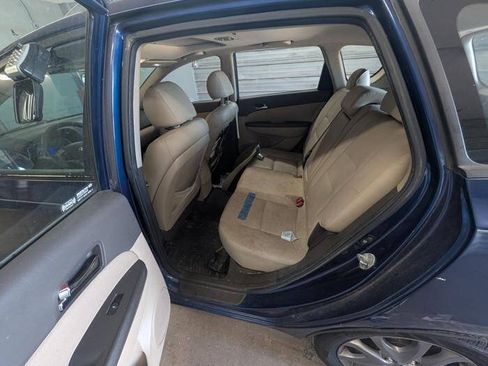 Used 2012 Hyundai Elantra FWD image 21